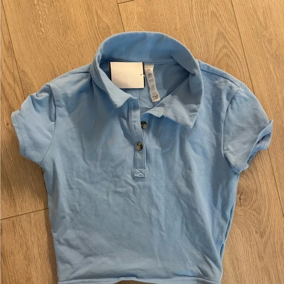 ALO blue button crop top XS - Picture 2 of 4